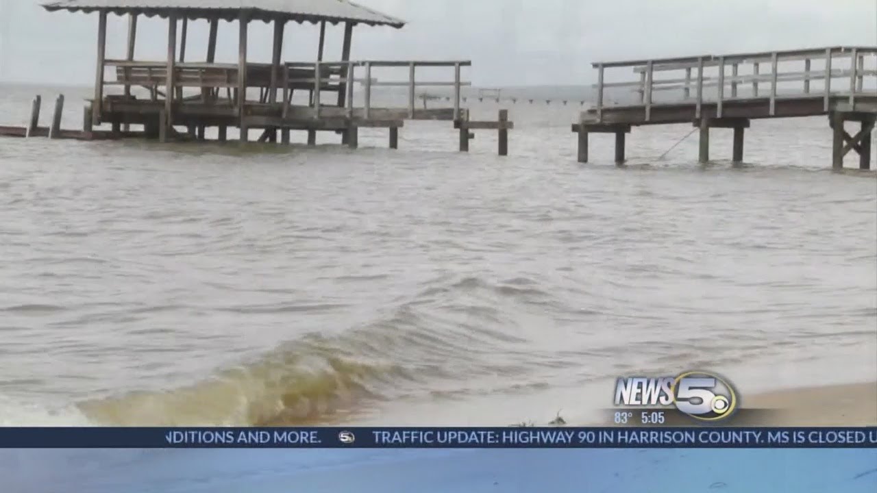 Some Hurricane Damage in Daphne, Fairhope After Nate Blows Through