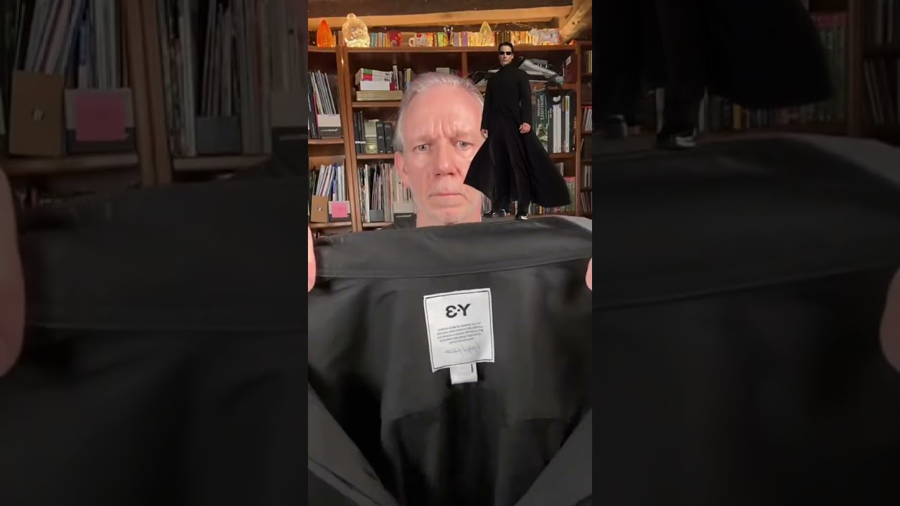 Is it Neo - The Matrix Cosplay