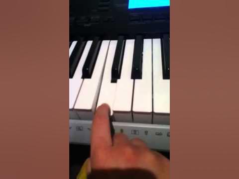 How to play chopsticks/ Heart and Soul on piano (iPad mini) - YouTube