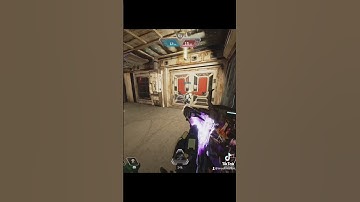 He disappeared 😅 #shorts #apexlegends #apexclips #gamergirl #apexlegendsclips #tdm #gamer #apex