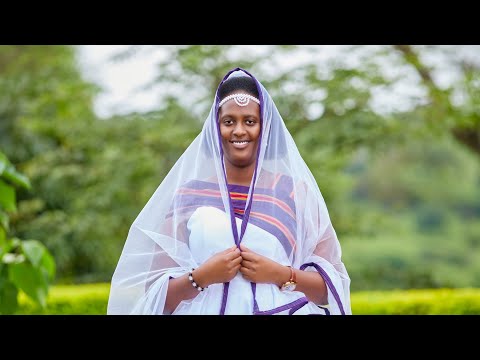 ENJUGANO ZA FLAVIA Roja Photography