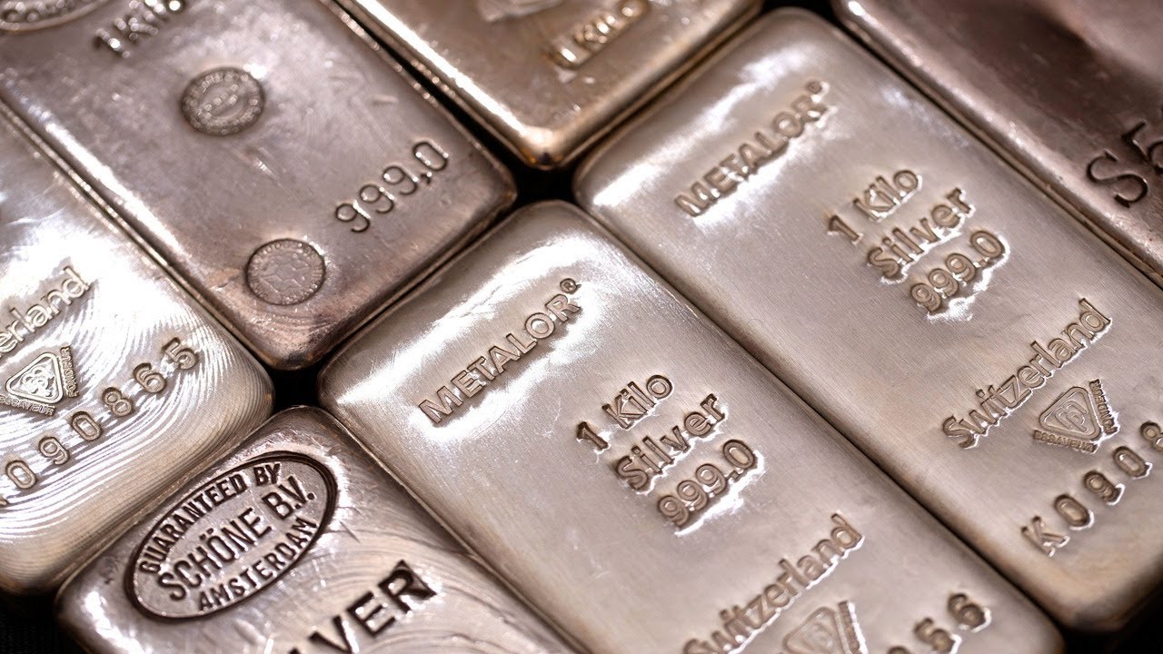 Silver Volatility Hits Decade-Long Low – Here’s How to Trade It