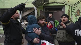 Condamnations unanimes après le bombardement d'un hôpital pour enfants à Marioupol