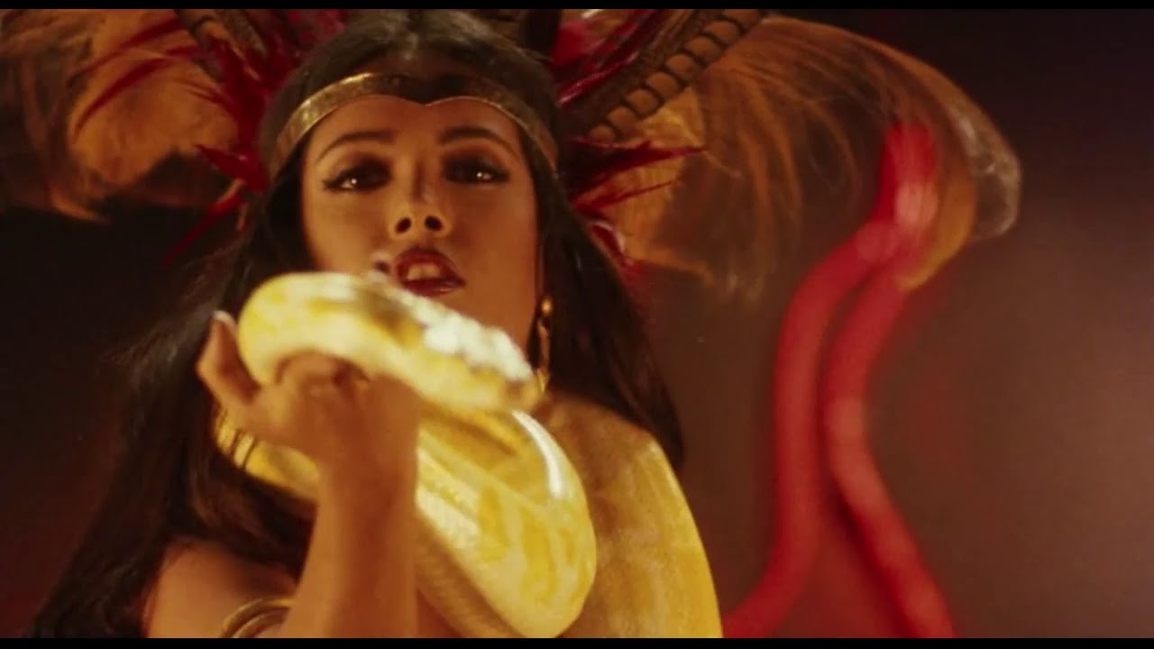 Танец королевы демонов || "От заката до рассвета" (фильм Тарантино ...