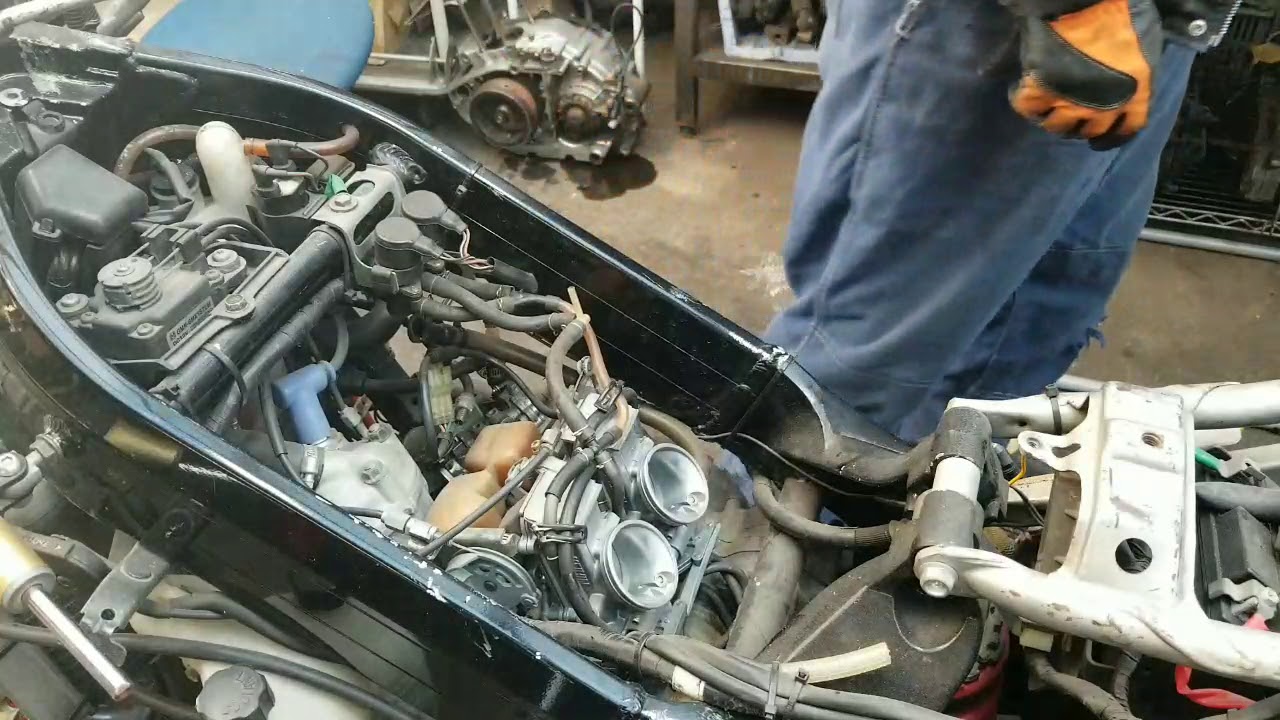 2019 RISING TV  NSR250R SP レストア　キャブレター取り外しました