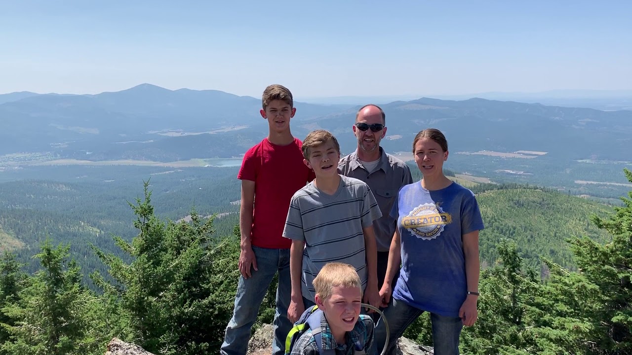 Neuharth Family Sings on top of Hoodoo Mountain