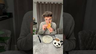 How to eat a pastry 😐