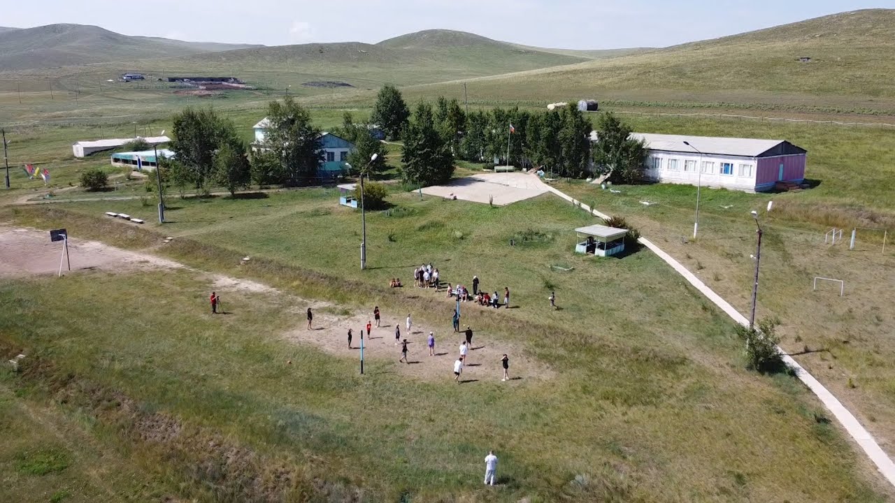 Творчество, спорт и туризм: как проходит отдых детей в военно-спортивном лагере «Пограничник»