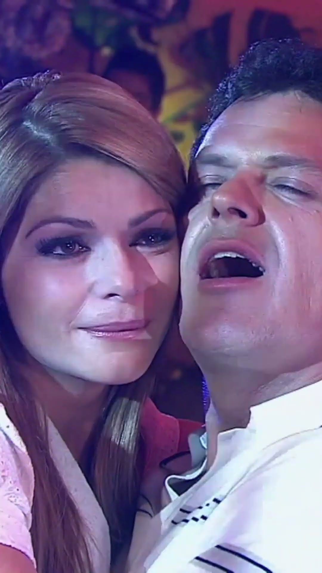 Rafita le canta al amor de su vida ❤️? #HastaQueElDineroNosSepare #PedroFernández #shorts #tln