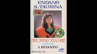 Endang S Taurina ~ yang kiri atau yang kanan