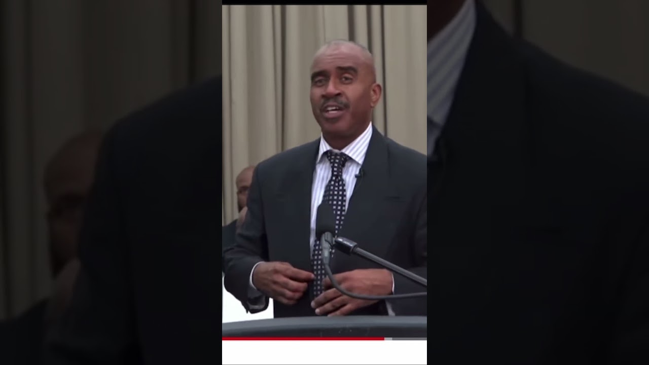Pastor Gino Jennings