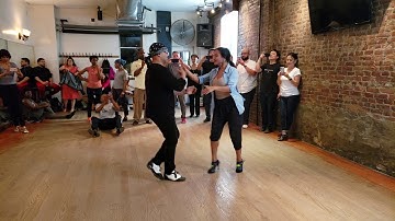 On2 Salsa Demonstration at Salsa Salsa Dance Studio