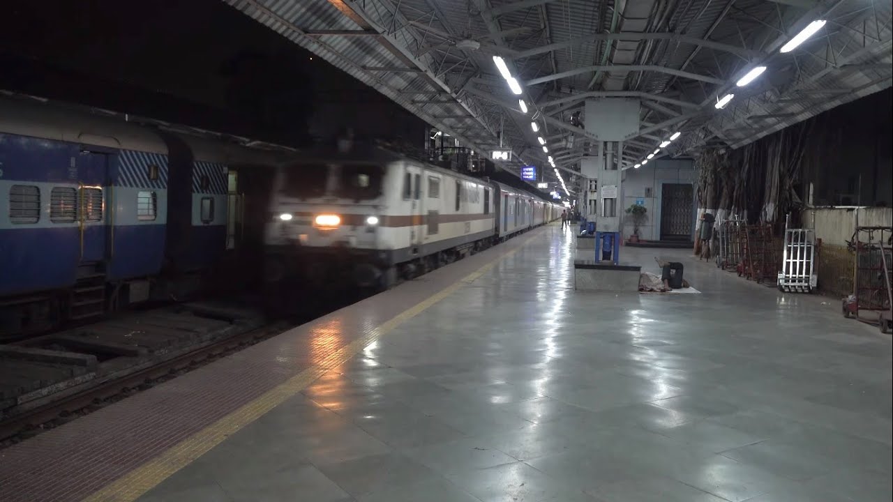Dadar Rajdhani Express 12Hrs Late Mumbai Rajdhani Express Via CR Proudly Skips Mighty & Rarely ...