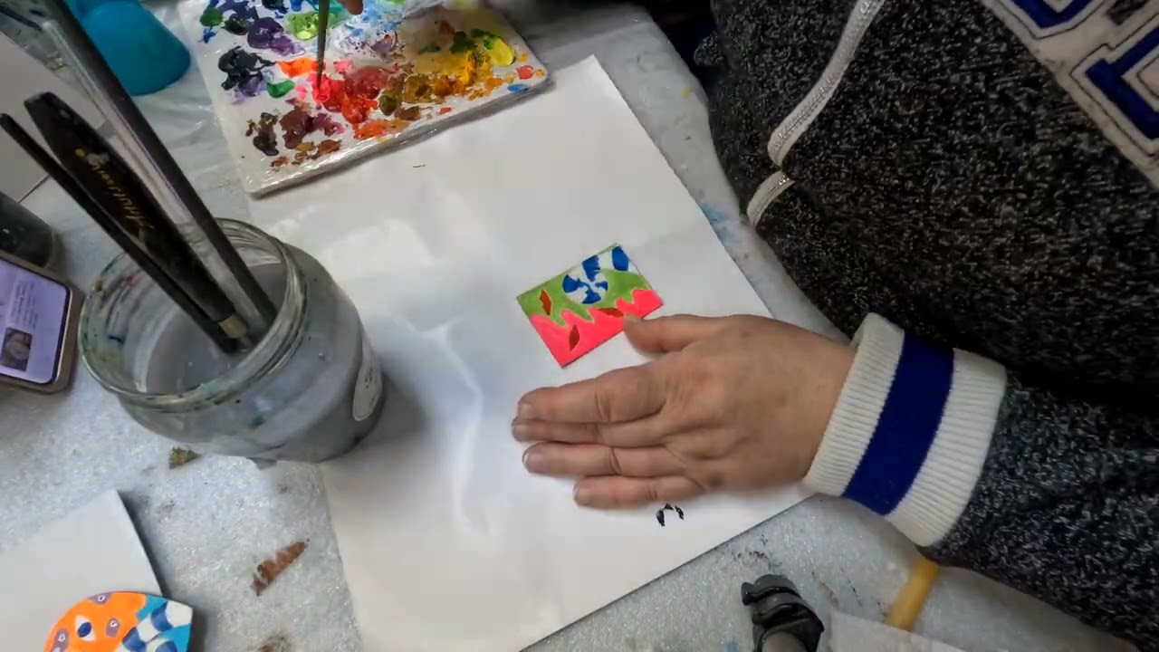 The miniatures are painted on the theme "I see everything, I know everything." 