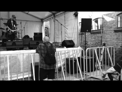 Jonathan Gartsjö - Trivs Bäst På Öppen Anstalt