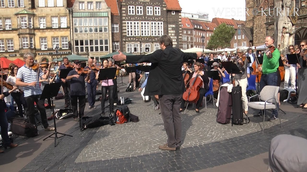 Bremer Philharmoniker: Spontankonzert auf dem Marktplatz