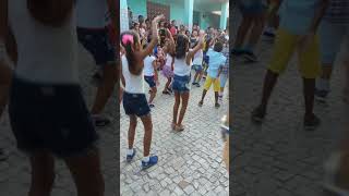 Anita Ou Larissa Manuela