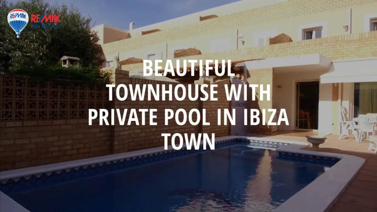 BEAUTIFUL TOWNHOUSE WITH PRIVATE POOL IN IBIZA TOWN