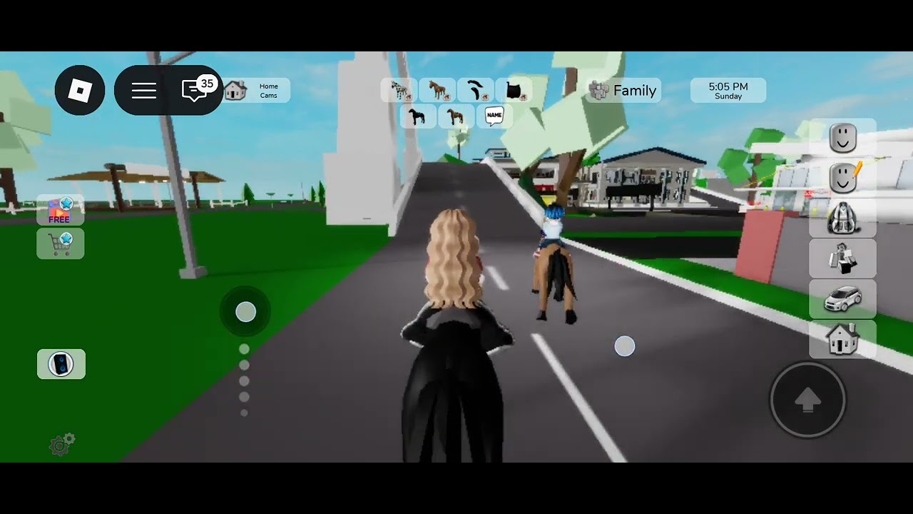 Παίζω Roblox με την ξαδέρφη μου! 🎶💃🏼