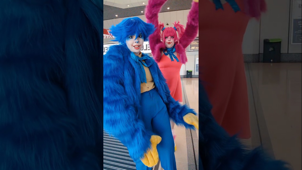 HUMAN HUGGY WUGGY AND KISSY MISSY!!! @sol.cosplays #poppyplaytimechapter1 #cosplay #huggywuggy