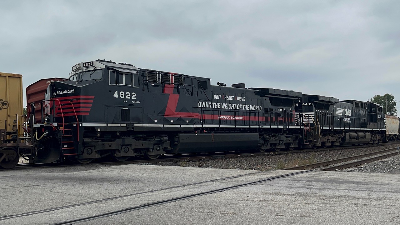A Chilly Morning Railfanning NS, CPKC, and Amtrak on the Chicago Line 9/28/24