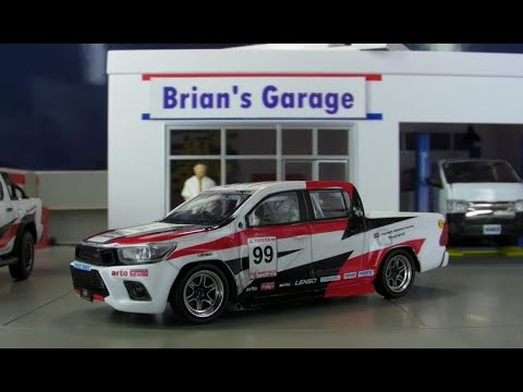 Tarmac Works 1 64 Toyota Hilux One Make Race 開箱 Youtube