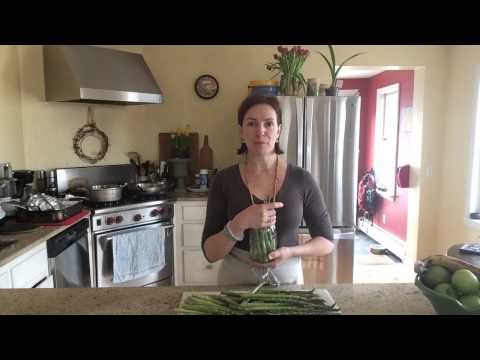 Spring Detox Foods Asparagus-11-08-2015
