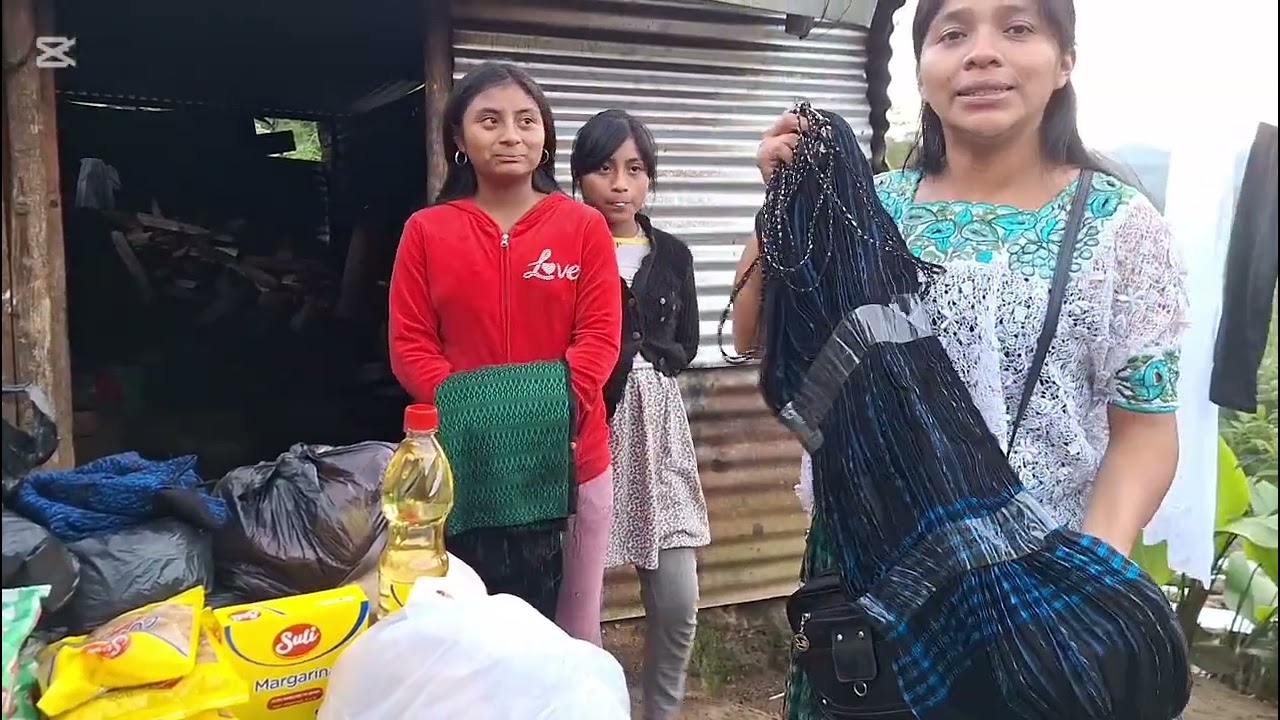 Abuelito Felix y sus nietos reciben una gran ayuda 