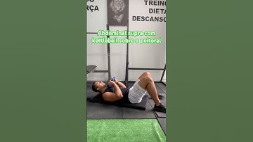 Abdominal supra com kettlebell sobre o peitoral - prof. Matheus Gomes