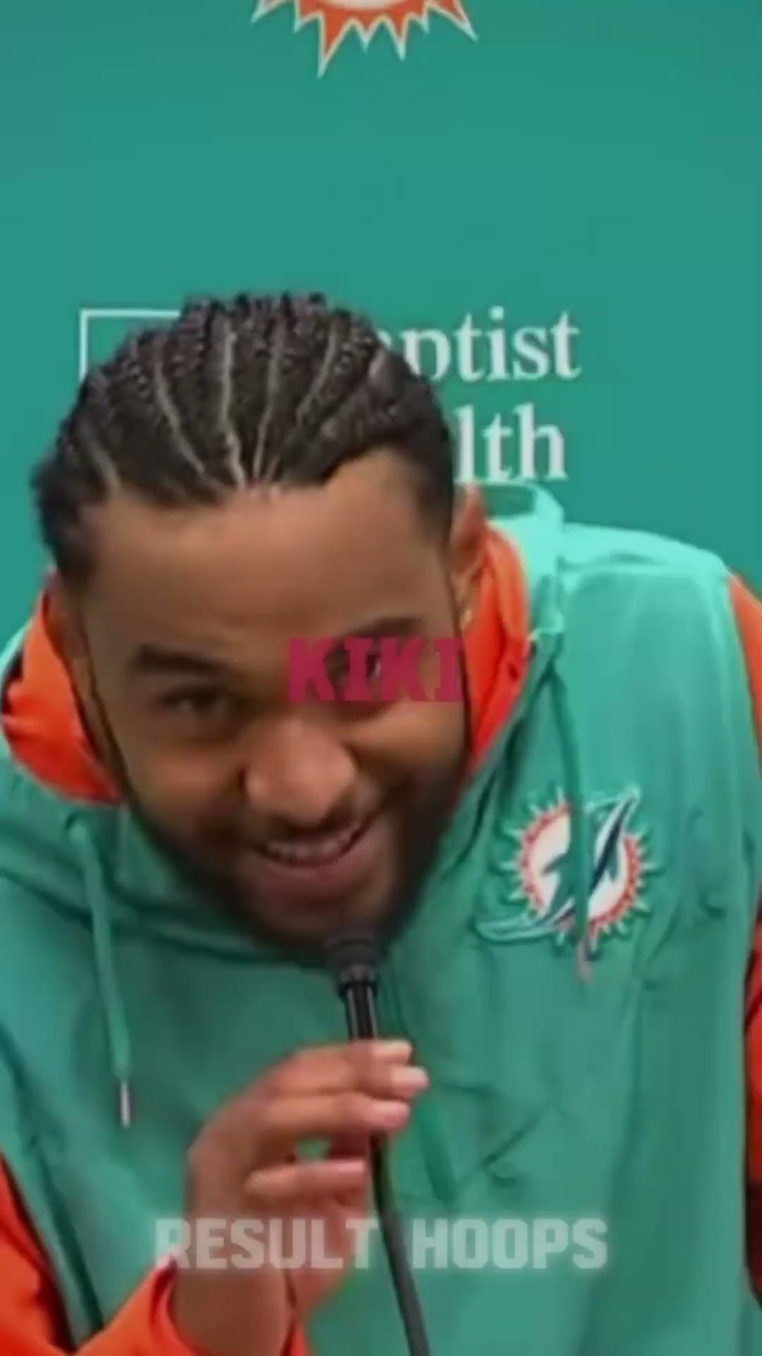 Tua doesn’t think he looks like Drake ? #shorts #nfl #football #miamidolphins