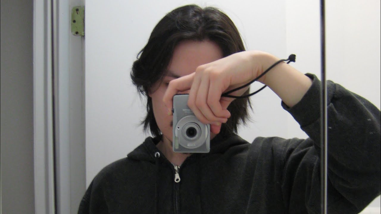 ✧𝔡𝔬𝔫’𝔱 𝔩𝔢𝔱 𝔩𝔦𝔣𝔢 𝔭𝔞𝔰𝔰 𝔶𝔬𝔲 𝔟𝔶✧ Arthouse short film