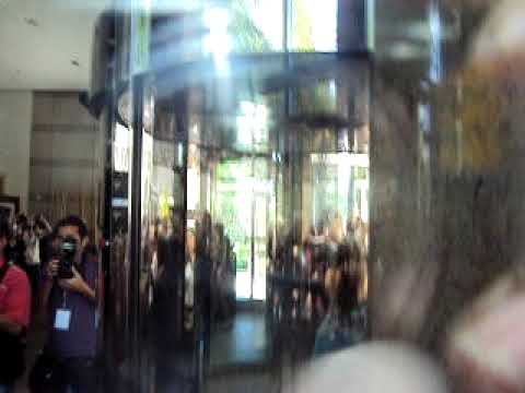 Kristen & Taylor no Brasil: Invaso ao Grand Hyatt! (01/11/2009) [Parte1]