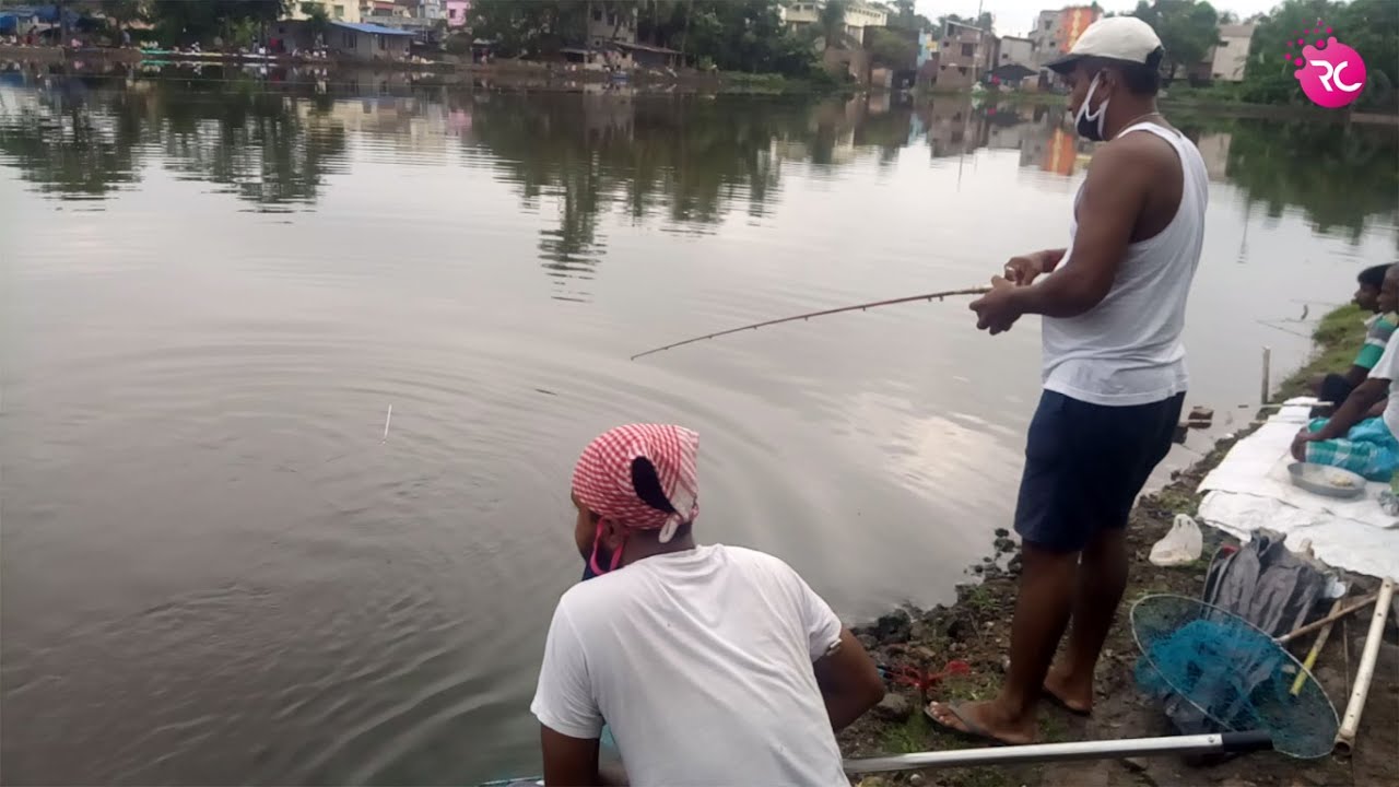 Angler Fishing Catla by Hook at Bunokalitola | Rozina’s Club