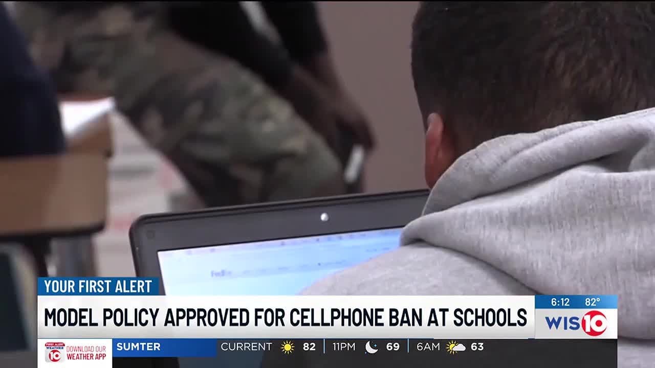 SC State Board approves policy to ban student cellphone use in schools