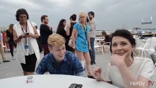 Download Lagu Table ronde à Cannes avec Anne Dorval, Suzanne Clément et Antoine Olivier Pilon MP3