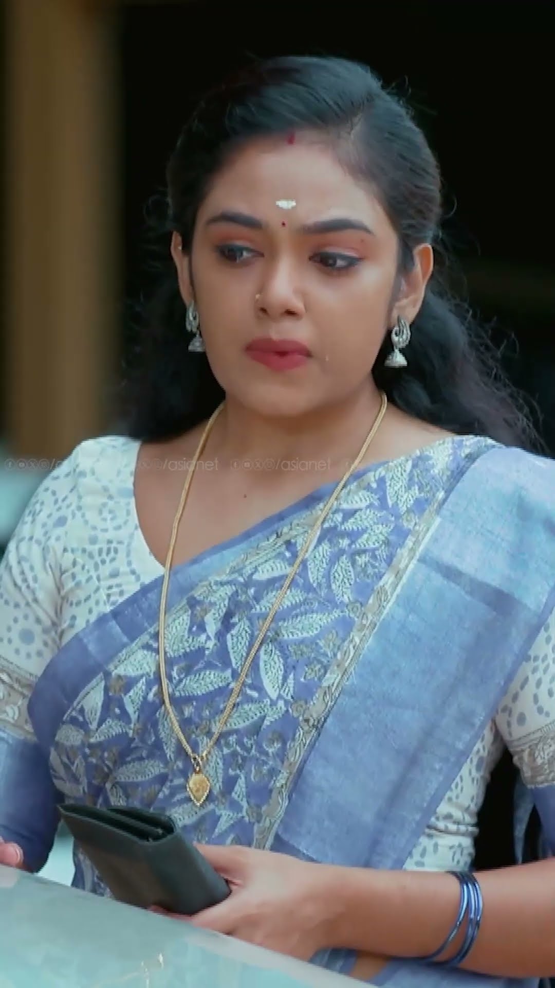 #ChempaneerPoovu ഫൈനാൻഷ്യറെ കാണാൻ രേവതി