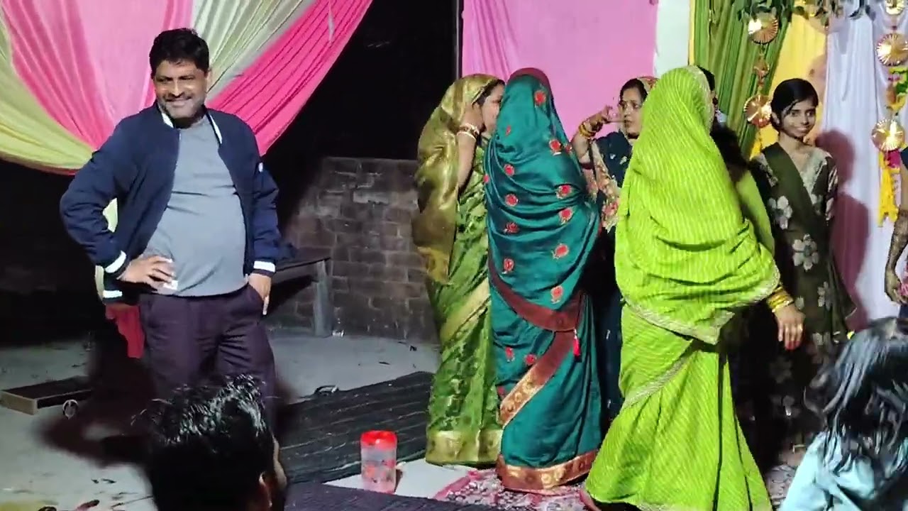 English Medium Padhi Hui | Feat. Papa, Taai | 