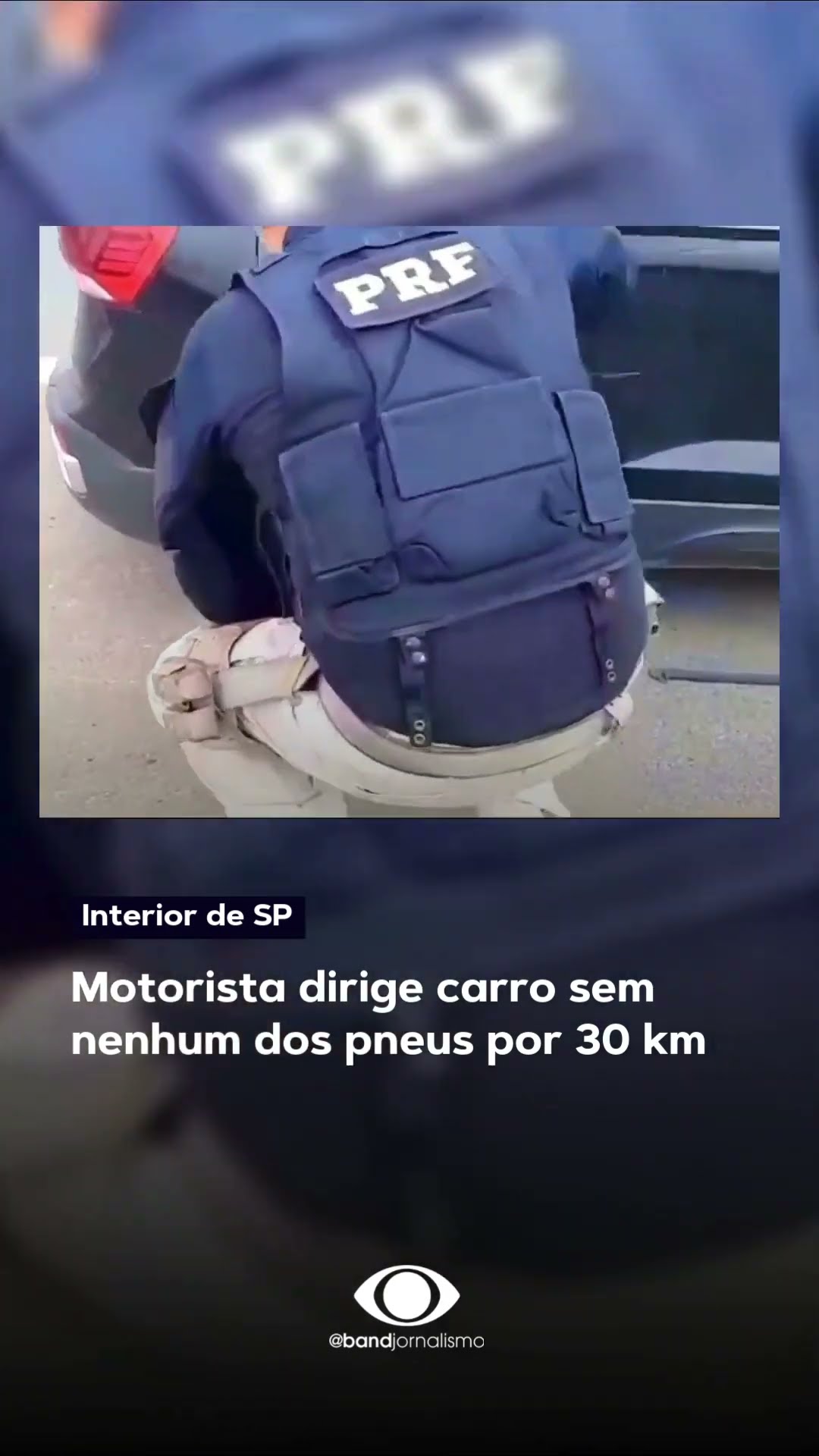 Motorista dirige carro sem nenhum dos pneus por 30 km no interior de SP #shorts