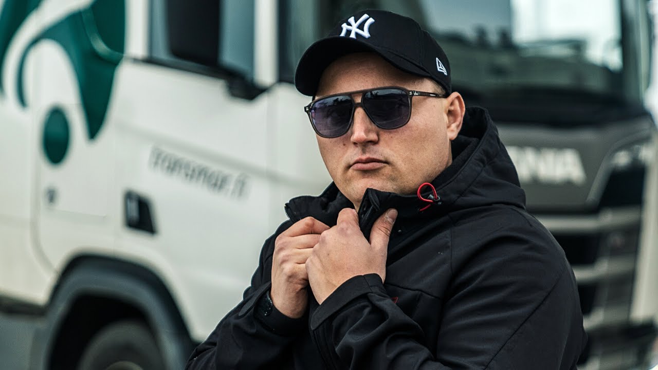 VähäE - Tien päällä