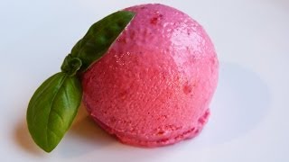 Himbeer Quark Eis Low Carb Ohne Sahne Eier Und Eismaschine Youtube 