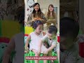 What a little gentleman! Haha!정말 작은 신사네요! 하하!