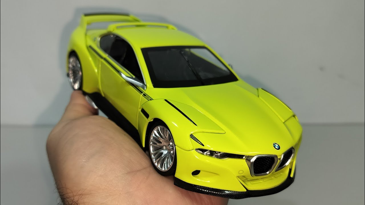 BMW 3.0 CSL Hommage R салатовый модель 1:24 ТМ 