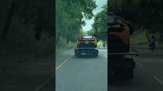 McLaren en la autopista Duarte en una grúa