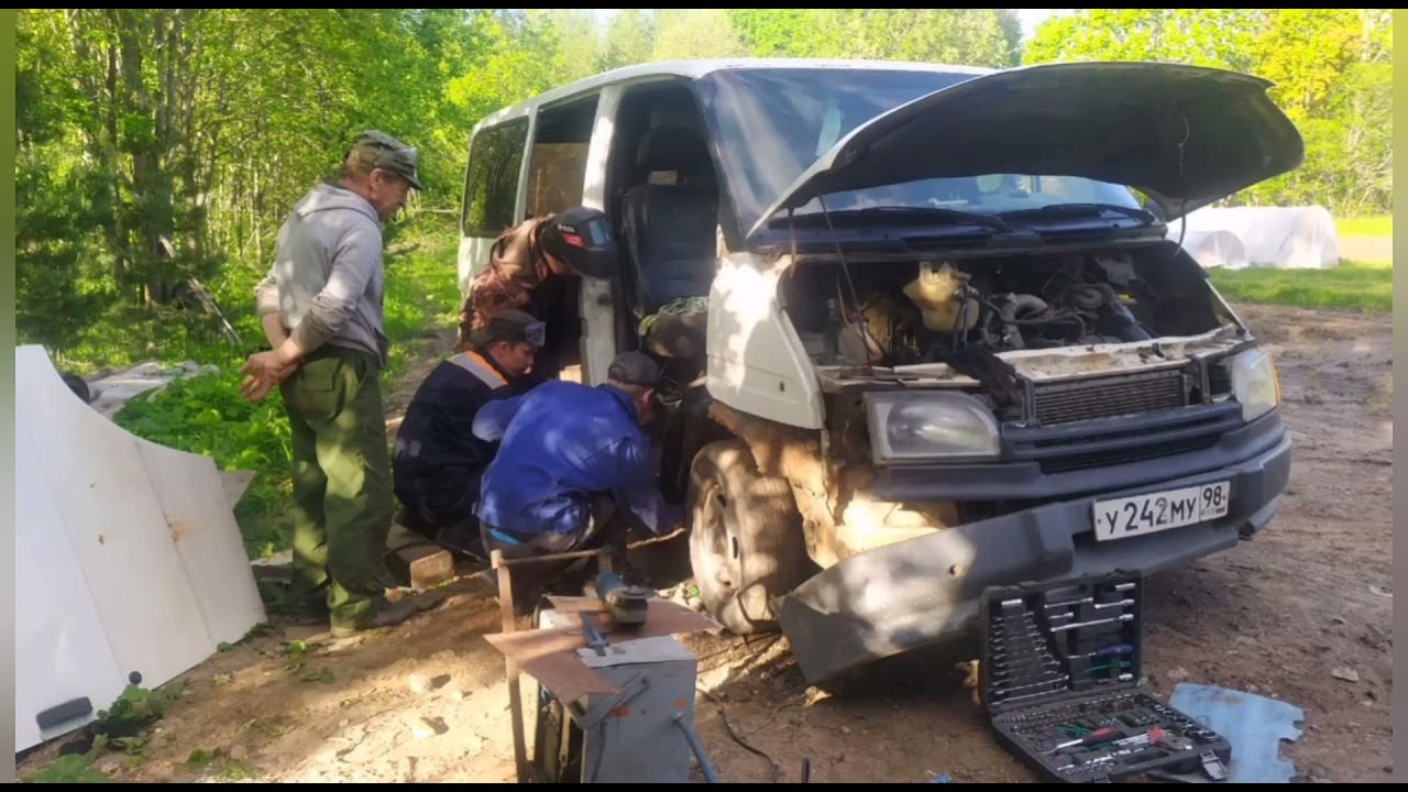 Замена шаровой опоры форд транзит. Ford transit ремонтная мастерская. Форд транзит замена видео. Порог форд транзит. Сварка кузова форд транзит.