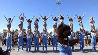 UCLA Cheer &#39;12 - Holiday Bowl (Pre-game)