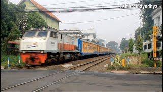 KA Bandung Raya AC melintas PJL 163 Jalan Merdeka Bandung tahun 2015