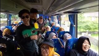 ANYER BUSSINESSMEN || THE MOMS ARE CRAZY! SINGING PRAYERS