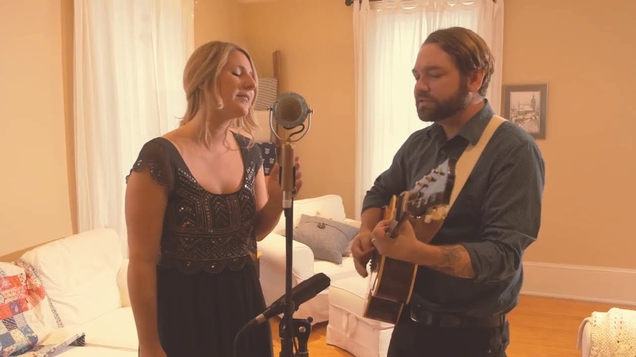 SILENT WINTERS - BURNING PIECES | THE BYTOWN SESSIONS