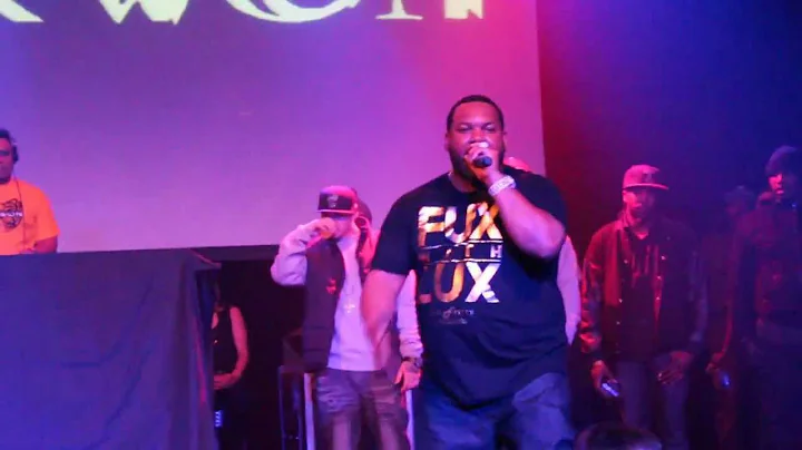 RAEKWON-"Can It Be All So Simple"(Live In Toronto Mar/20/2013)