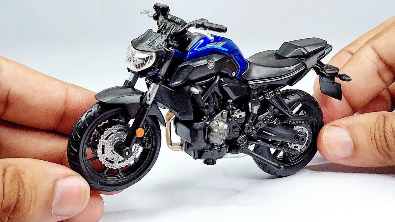 Motocicleta Reproducción Miniatura Modelo Yamaha MT-07 Escalera 1:18 Die  Cast Modelado Die Cast : : Hogar y cocina